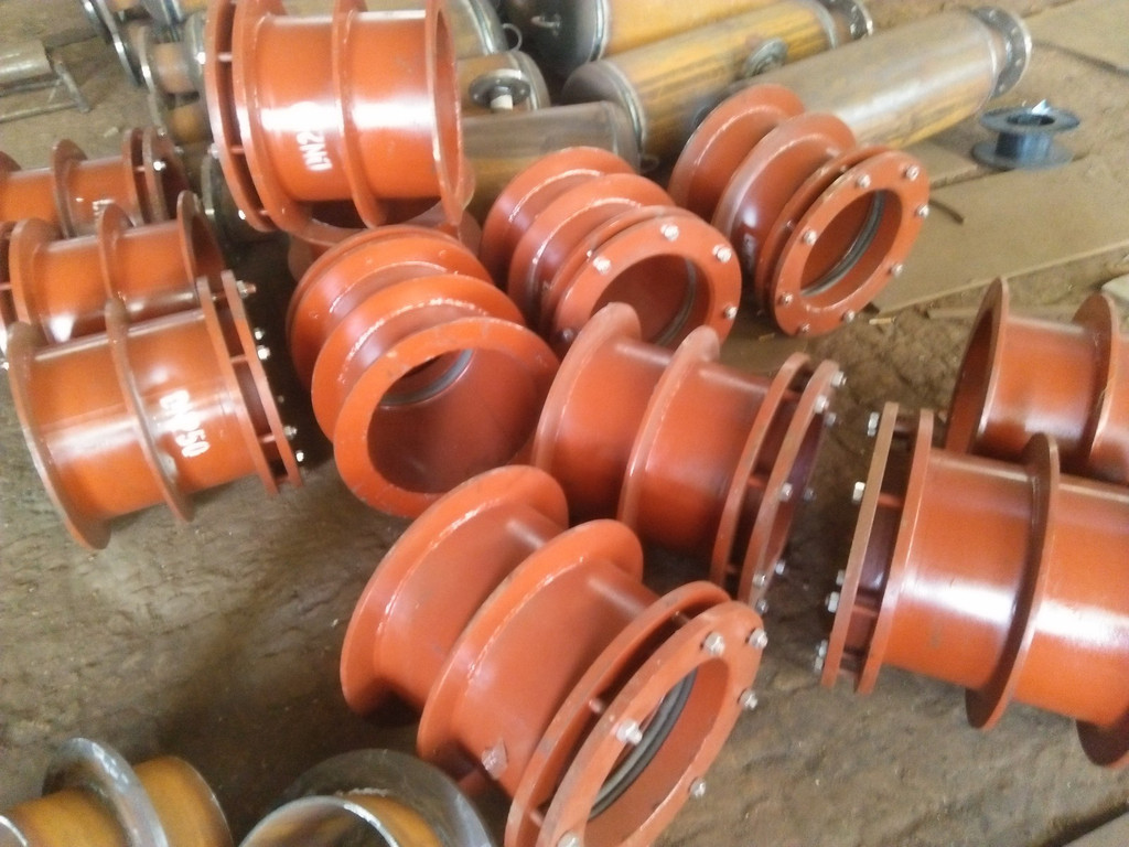 ���Է�ˮ�׹��ڹܵ��c�׹ܿp϶̎����ܷ����